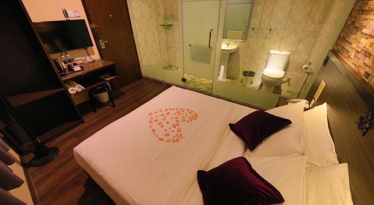 Apple Hotel Penang George Town Exteriör bild