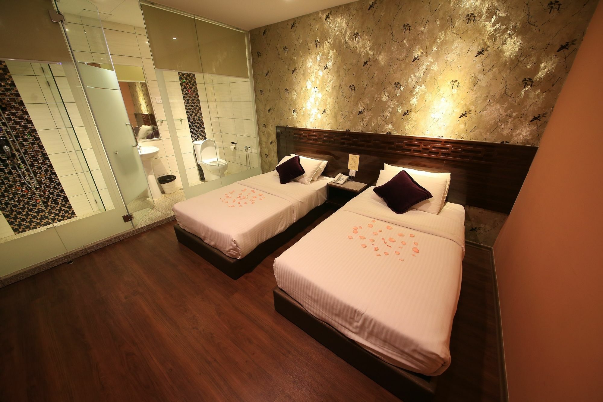 Apple Hotel Penang George Town Exteriör bild